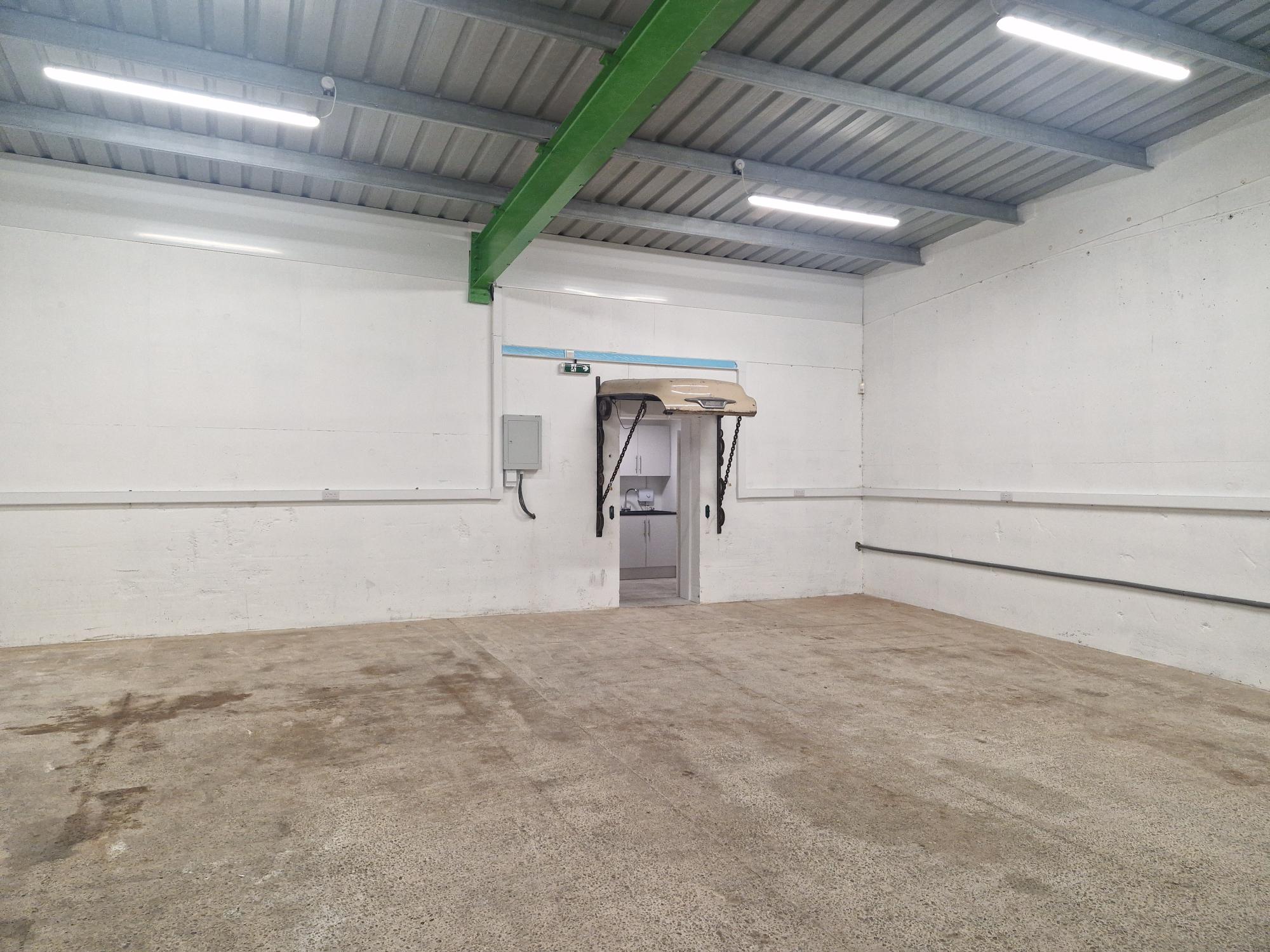 Industrial Unit in Cannock - photo 2